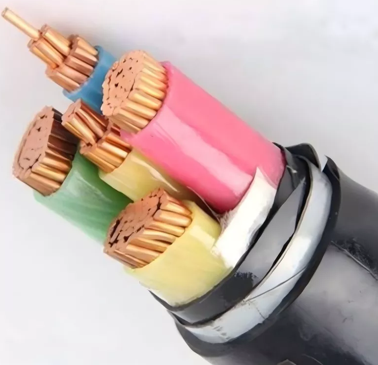 ปัจจัยใดที่ส่งผลต่อความสามารถในการรองรับกระแสไฟของสายไฟฟ้าแรงต่ำ?